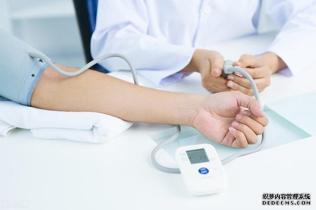 高血压不能盲目用药，高血压用药治疗的7大注意，要牢记