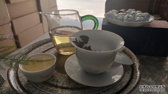 过了任性的年纪,喝茶就是身体的选择了