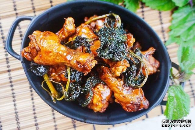 去胃寒,菜肴里加点儿紫苏叶最管用,就用这6道食谱增食欲健脾胃
