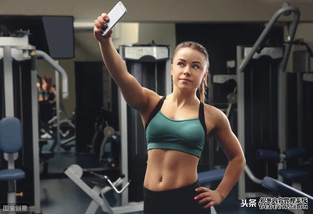 心理:原来他们都在假装健身