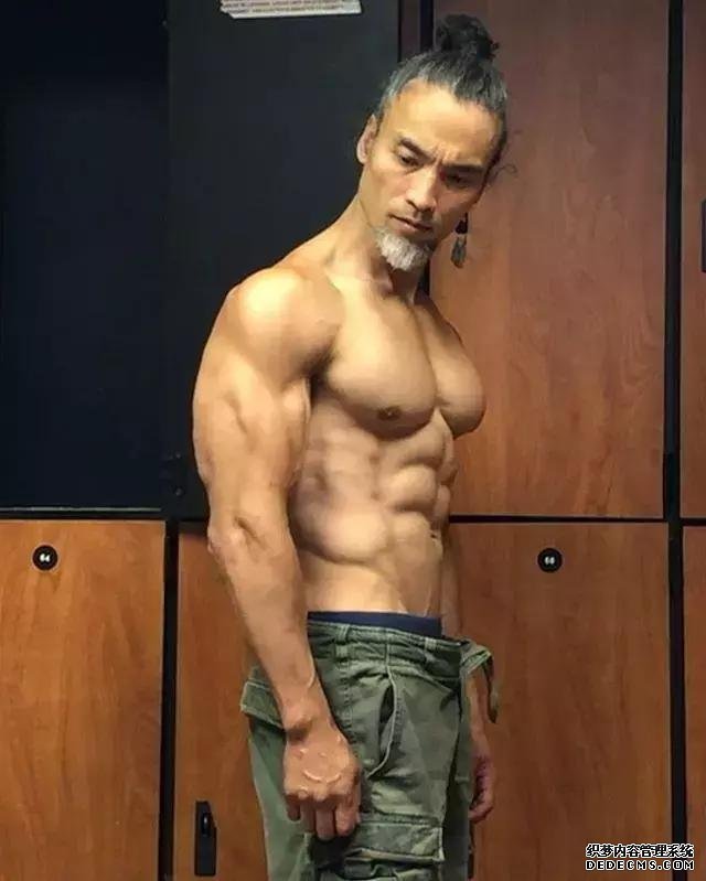 那些坚持健身直到50岁的人,心态和肌肉会发生什么变化?
