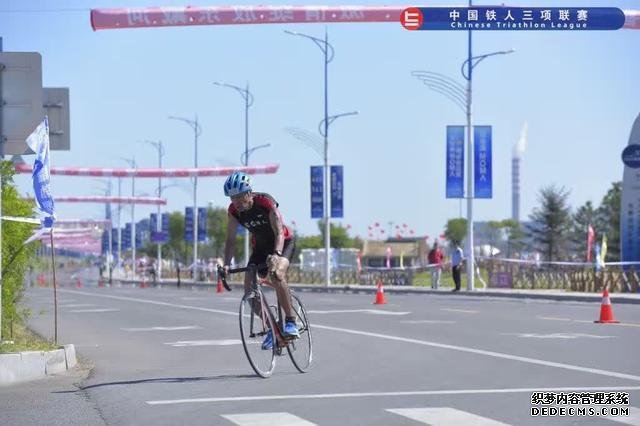 钟南山再谈健康经验:勤锻炼、心态好、不吃太饱