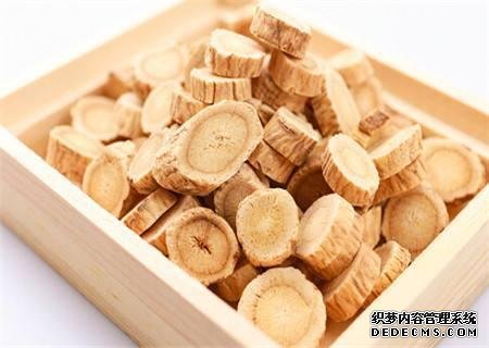 西洋参好处让人津津乐道,主要得益其4个功效,补气护心消除疲劳