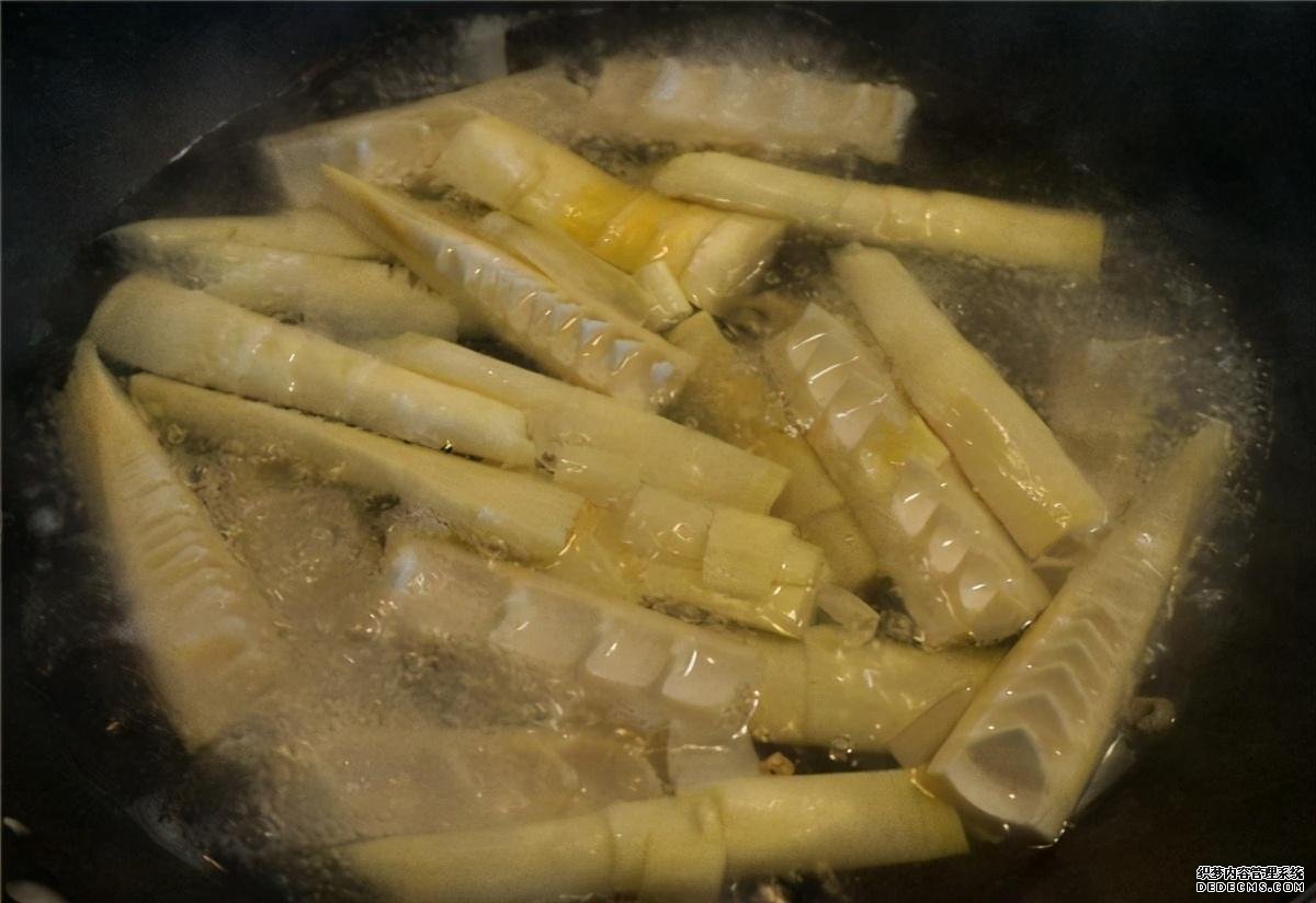 不焯水不能吃的5种食材,以后别直接下锅,吃久了对身体有伤害