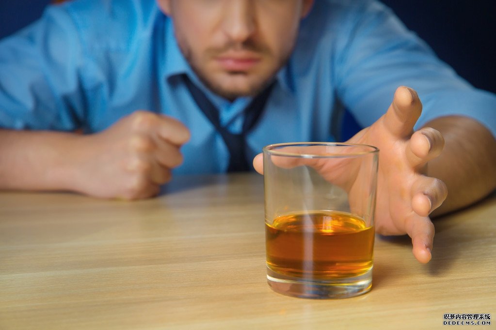 酒量突然下降,国医菊花决明子茶告诉你,这样是肝在求救
