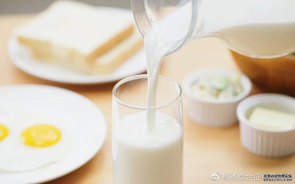 45岁后,请谨记:晨起四不要,平时做好3件事,给健康加加分