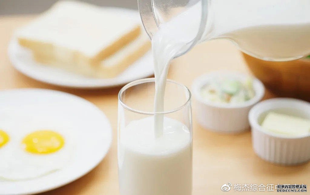 45岁后,请谨记:晨起四不要,平时做好3件事,给健康加加分